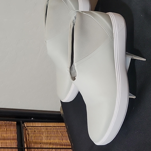 UNDER ARMOUR Capeside Crew Mid 11 - Picture 4 of 9